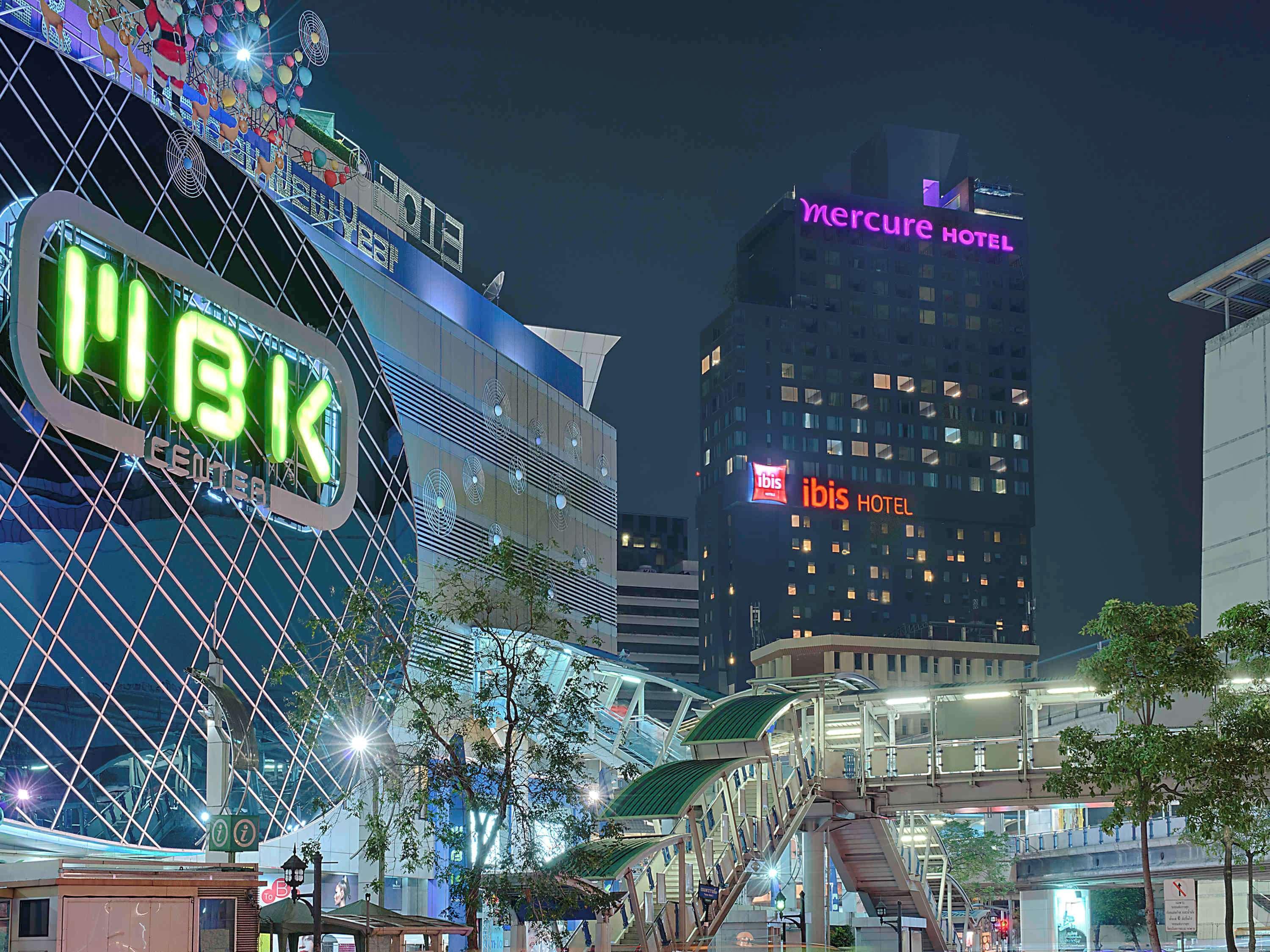 Ibis Bangkok Siam Hotel Exterior photo