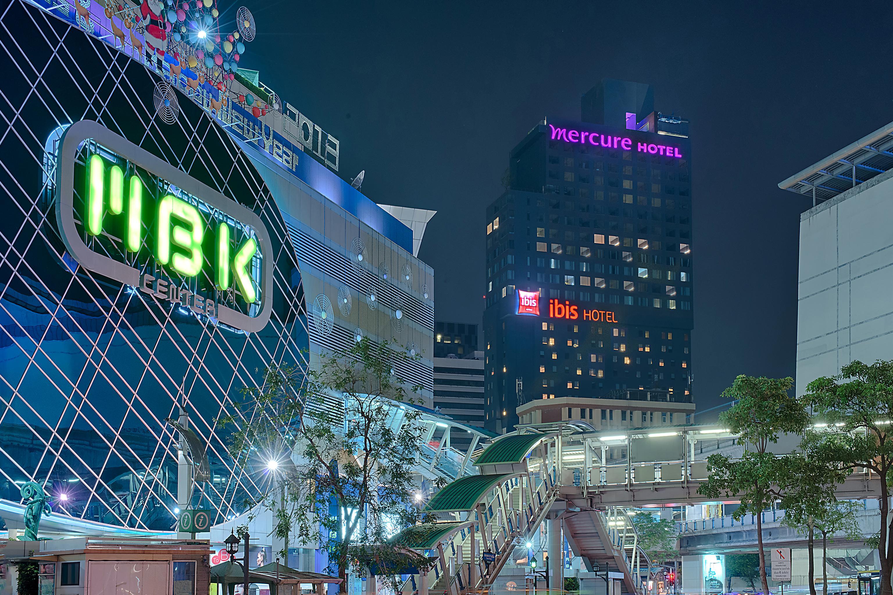 Ibis Bangkok Siam Hotel Exterior photo