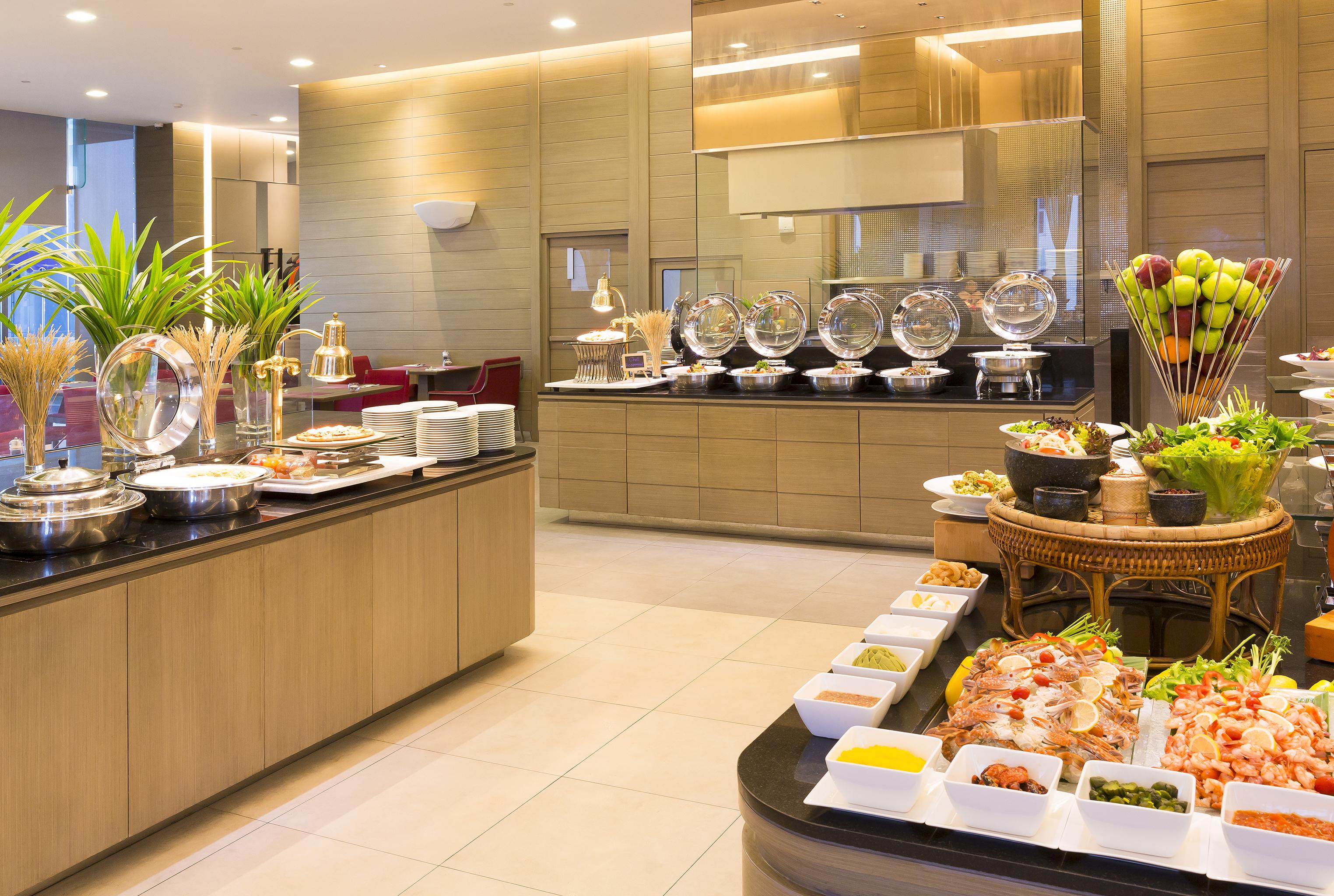Ibis Bangkok Siam Hotel Exterior photo